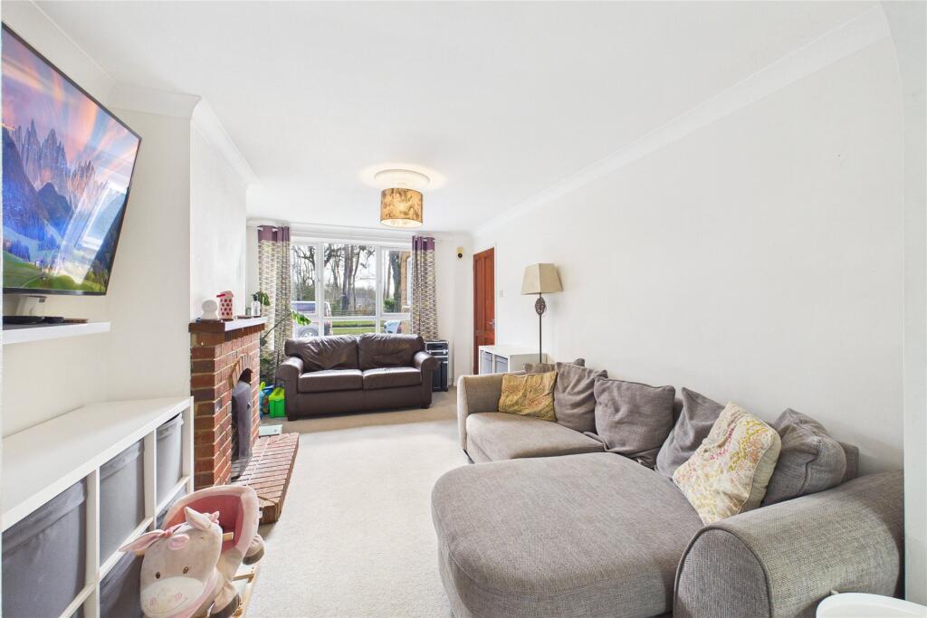 Main image of property: Kingsbridge Cottages, Nine Mile Ride, Wokingham, Berkshire, RG40