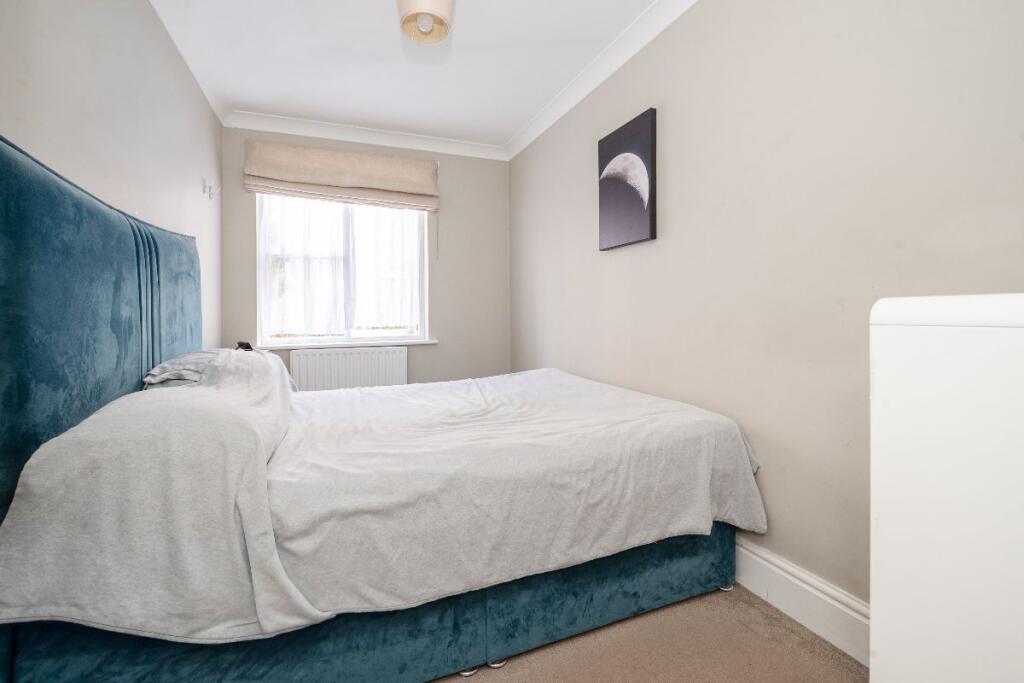 Apartment in Twickenham - More