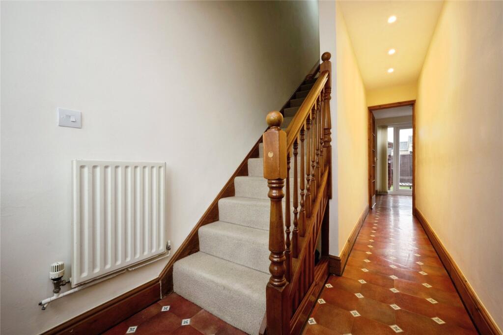 House in Luton - More