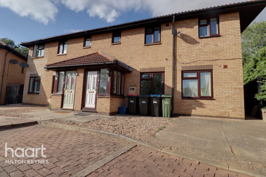 Main image of property: Pomander Crescent, Walnut Tree