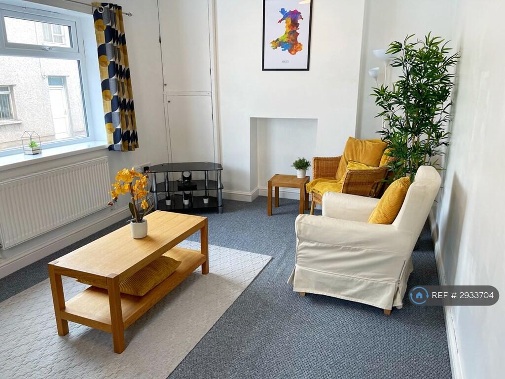Main image of property: Russell Street, Pontnewydd, Cwmbran, NP44