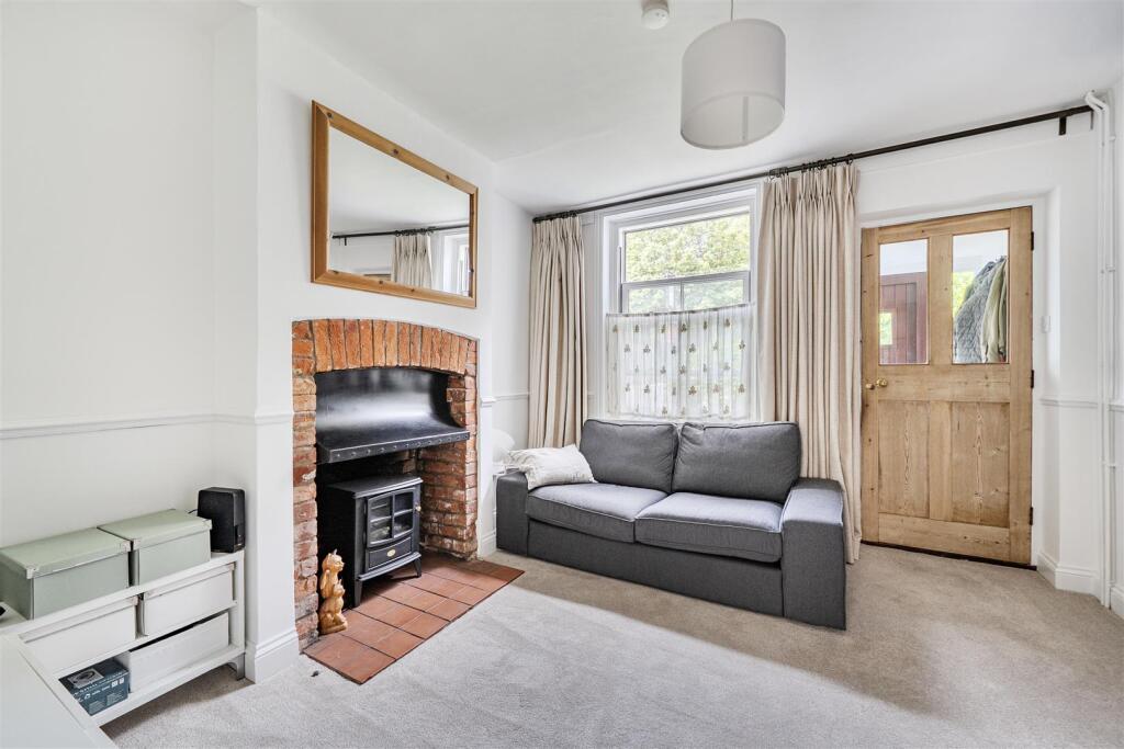 House in Slough - View 3