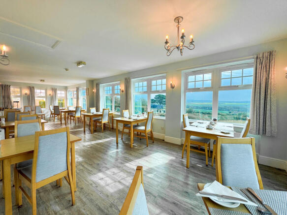 Hotel Dining