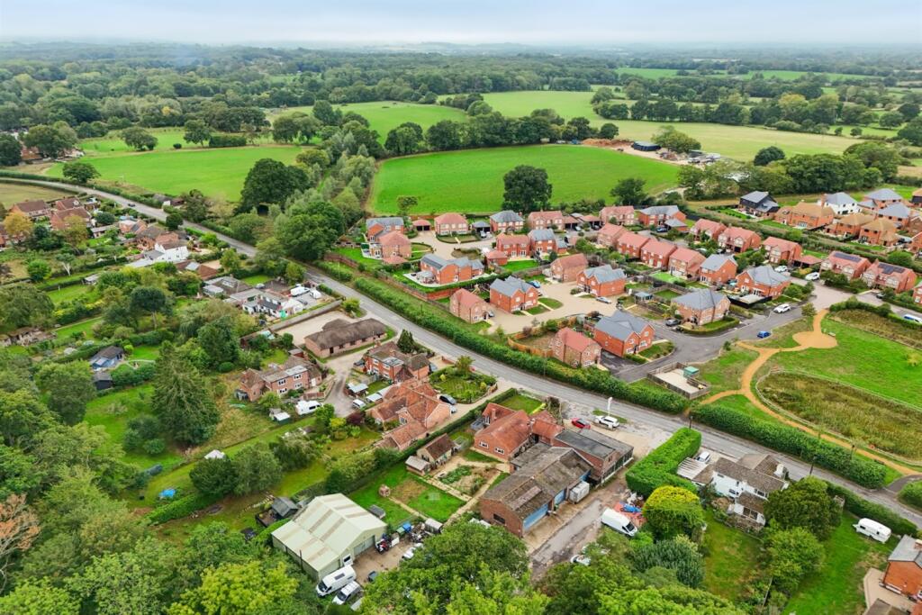House in Thatcham, Ashford Hill, Ashford Hill with Headley - View 4