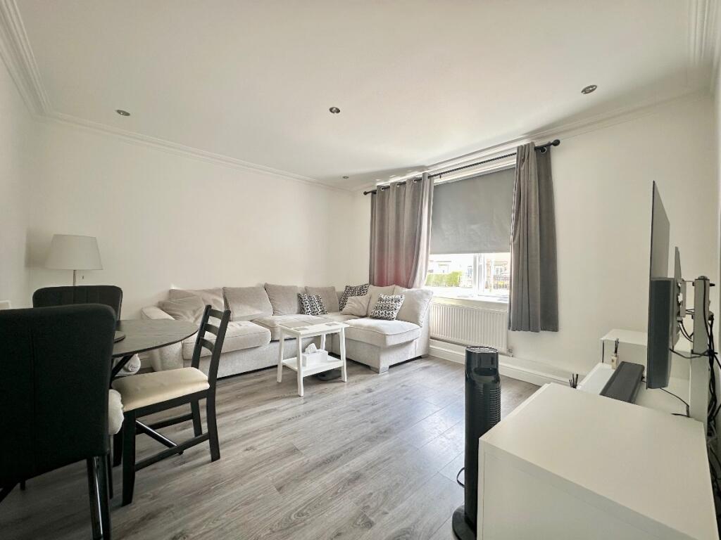 House in London - View 4