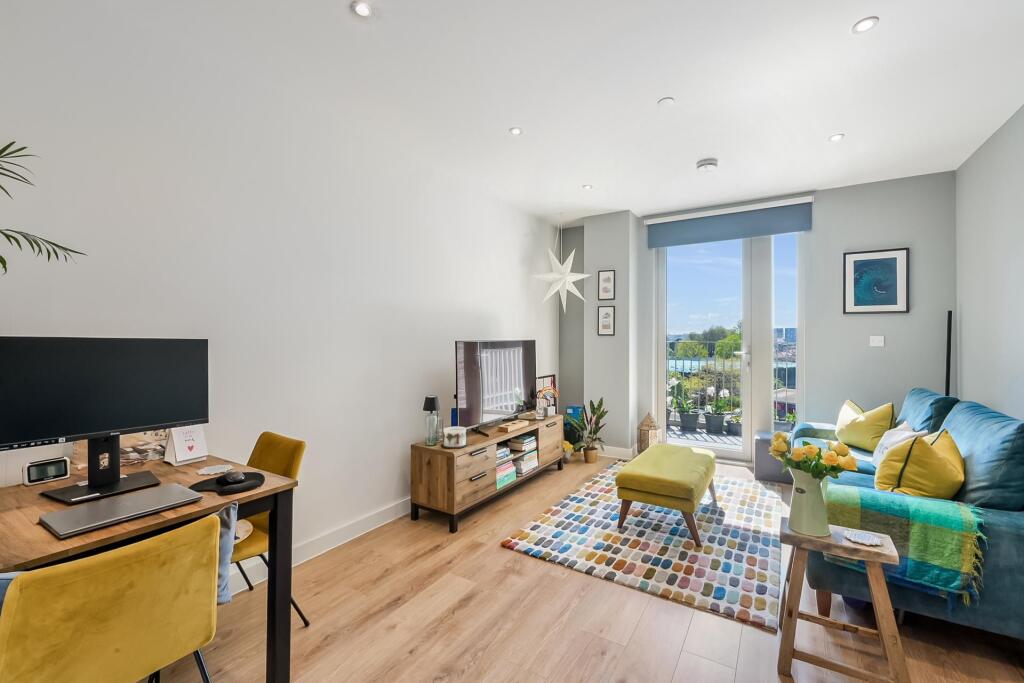 Apartment in London - More