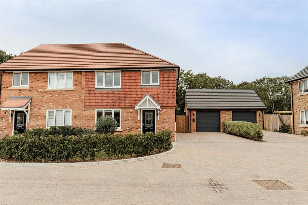 House in Thanet, Manston