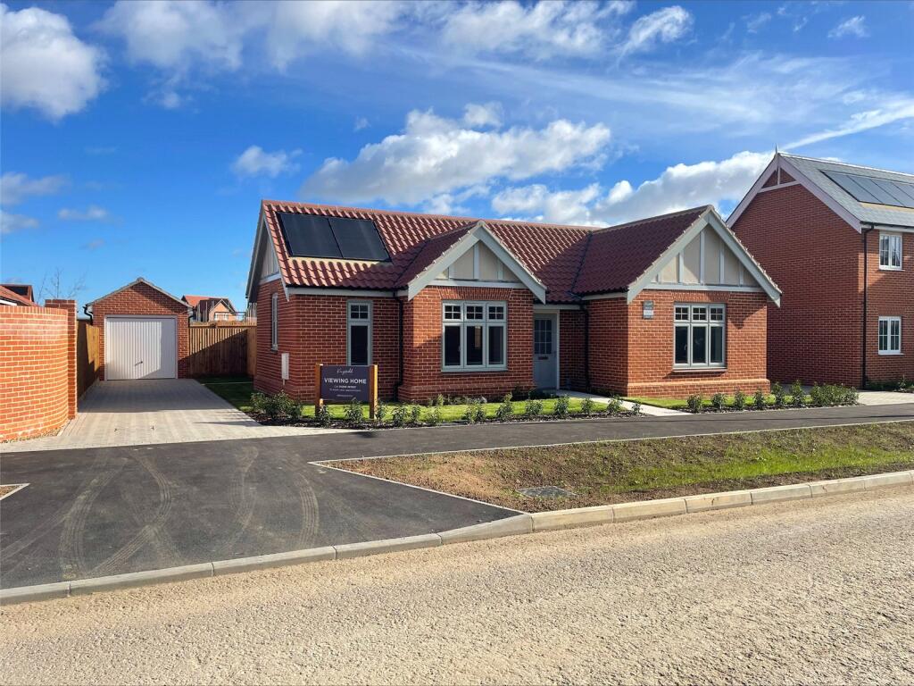 3-bed bungalow on Plot 49, The Oakwood, Kingsfield, Dawes Lane, West Mersea, Colchester, Essex, CO5, £595,000