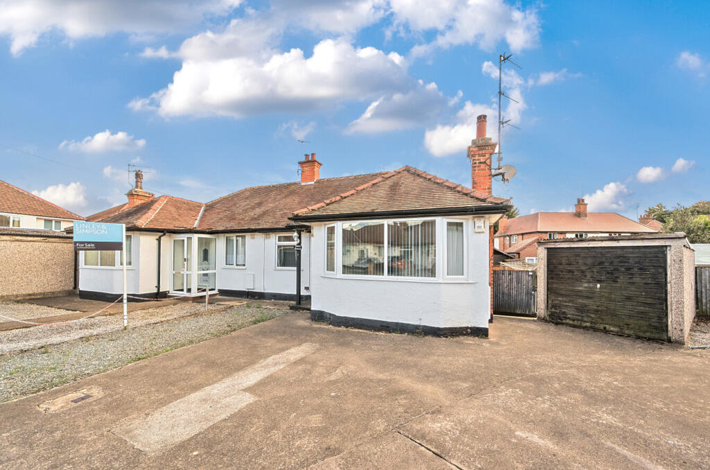 Main image of property: Oak Avenue, Willerby, Hull, East Riding of Yorkshi, HU10