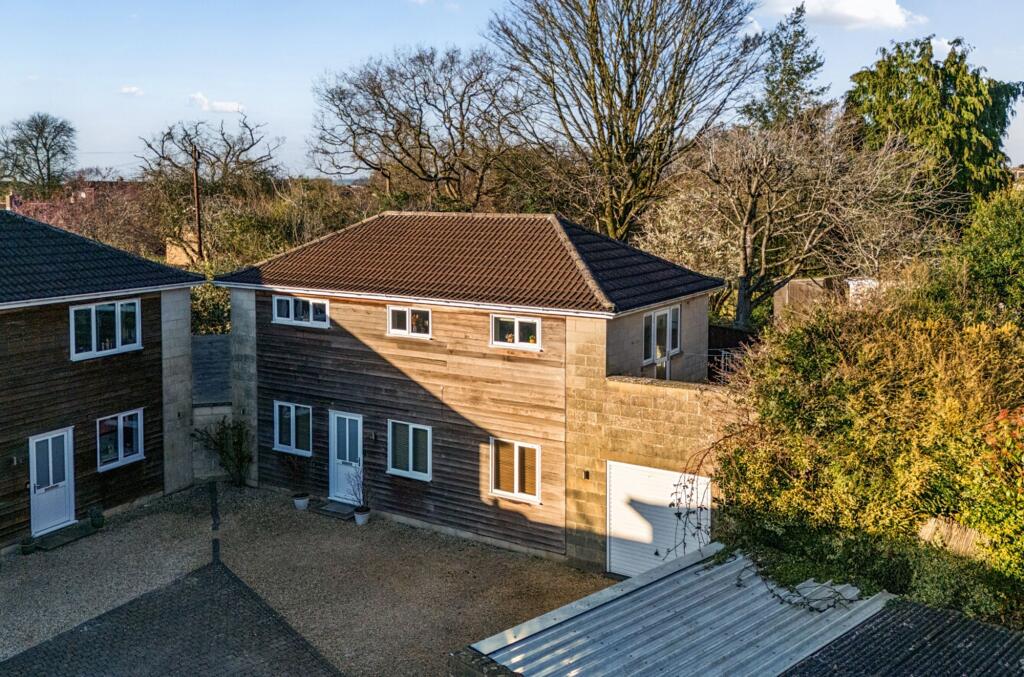 Main image of property: Crescent Place Mews, Bath, BA2