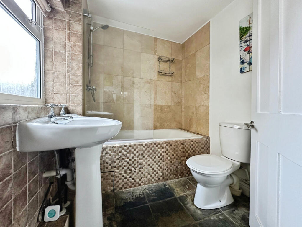 House in Leicester - More