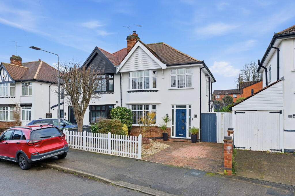 3-bed semi-detached on Tennyson Road, Woodthorpe, Nottingham, Nottinghamshire, NG5 4FY, £350,000