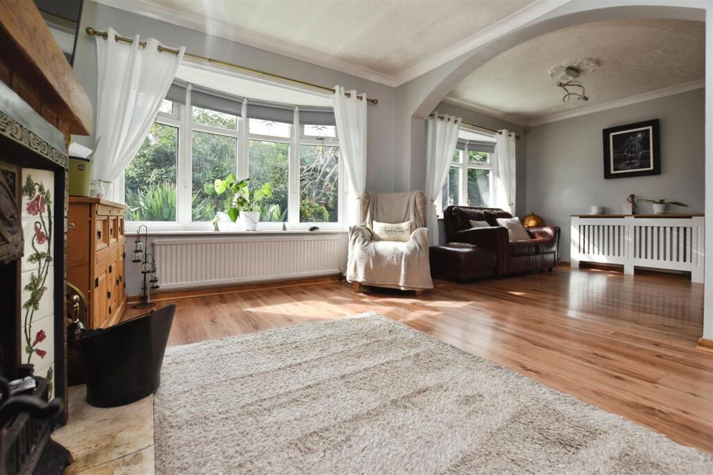 House in Hull - View 5