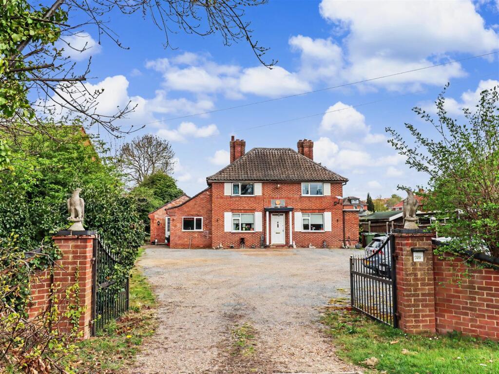 Main image of property: Dereham Road, New Costessey, Norwich