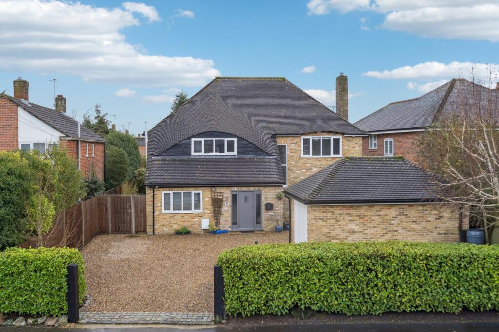 Main image of property: Copthall Lane, Chalfont St Peter, Gerrards Cross, SL9
