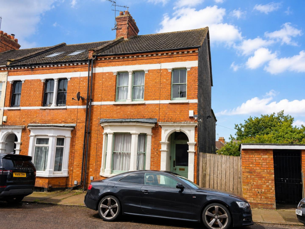 4-bed terraced on St. Michaels Mount, Abington, Northampton NN1, £285,000