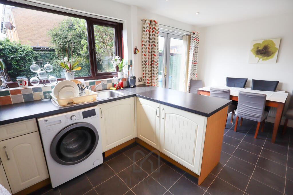 House in Preston - View 5