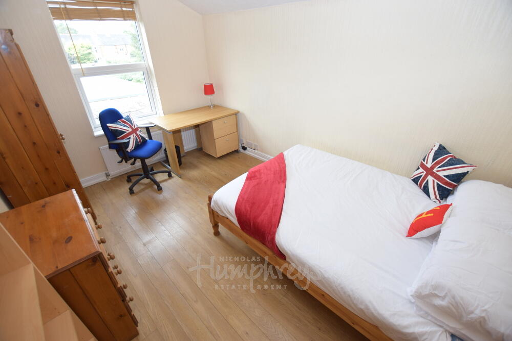 Main image of property: Lutterworth Road, Abington, Northampton, NN1