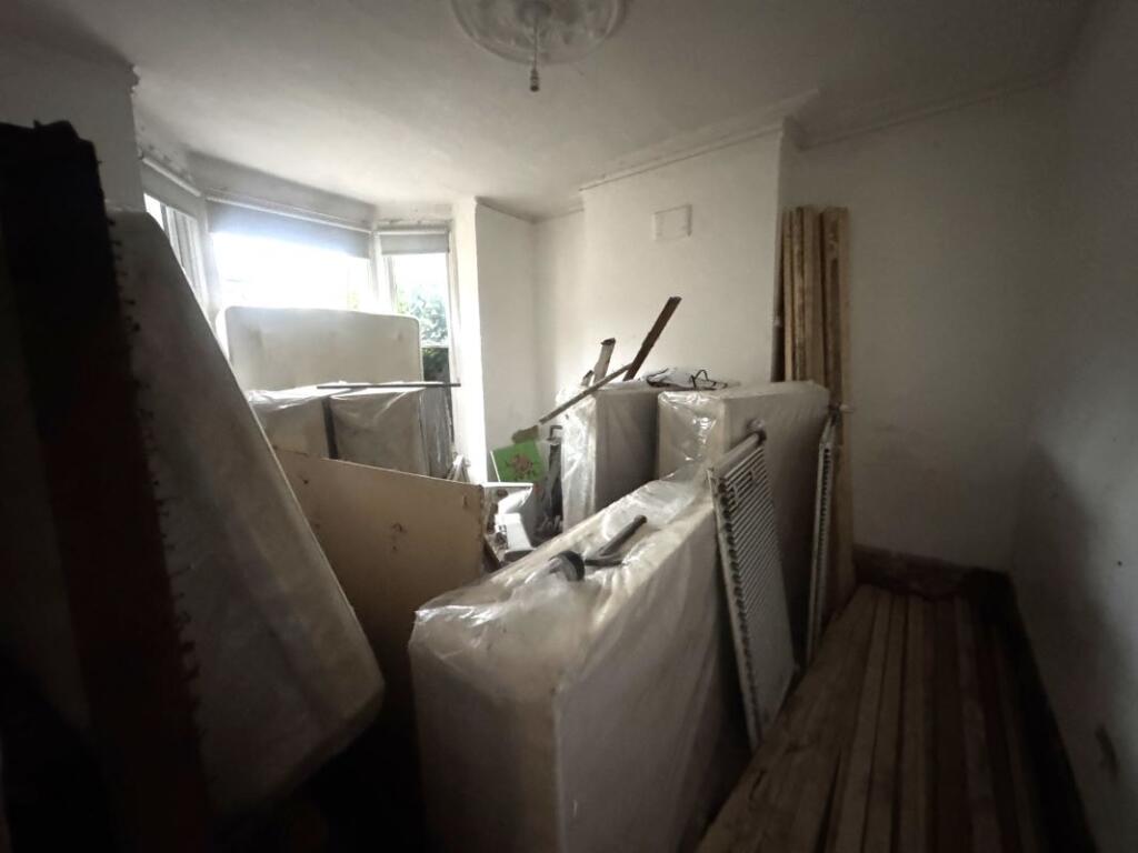 House in London, Upper Clapton, West Hackney - View 2