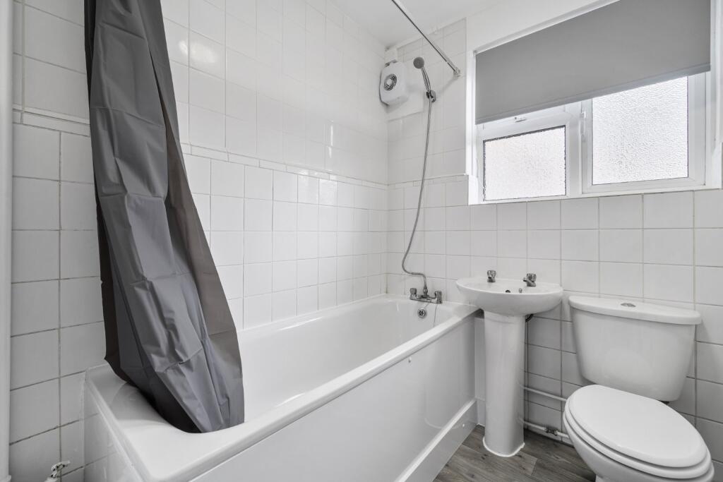Montague Road, Wimbledon, London, SW19 - View 4