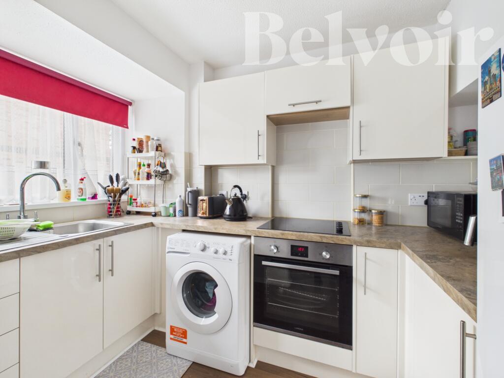House in Basingstoke and Deane, Basingstoke - View 4