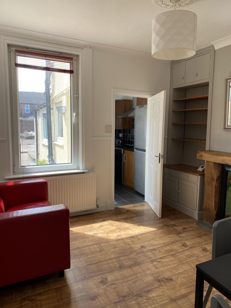 House in Lincoln - View 5