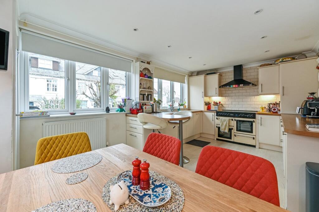 Wellands Road, Lyndhurst, SO43 photo 3