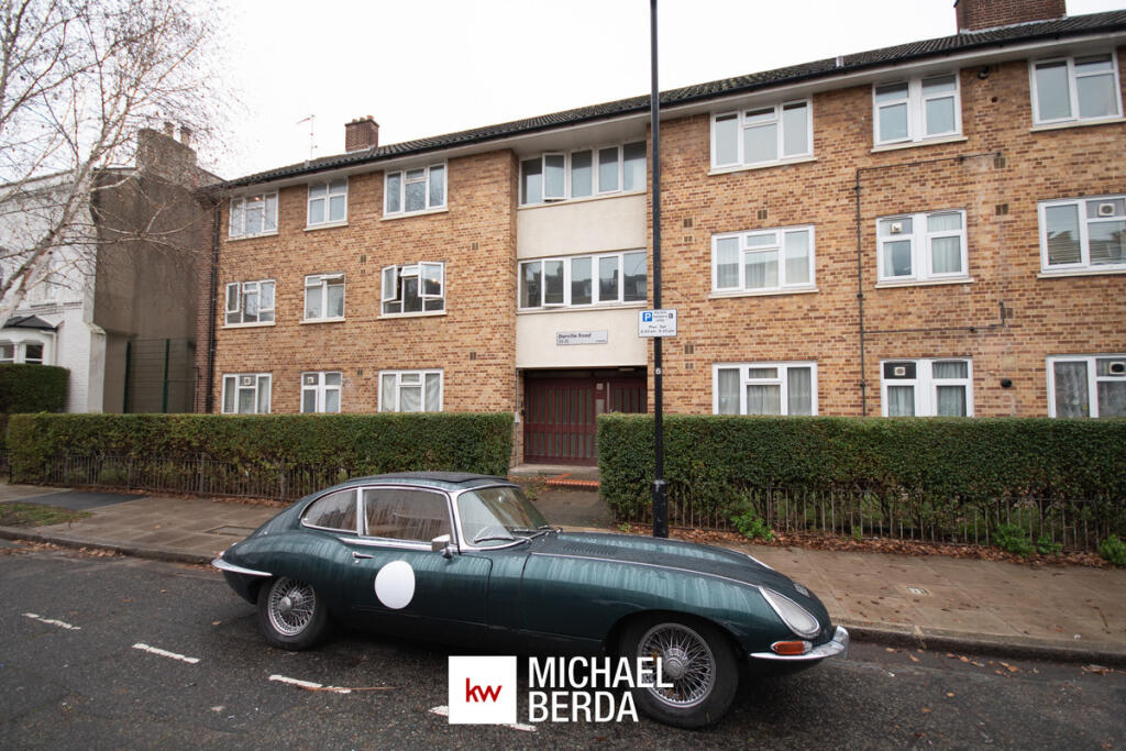 Main image of property: Darville Road, London, N16