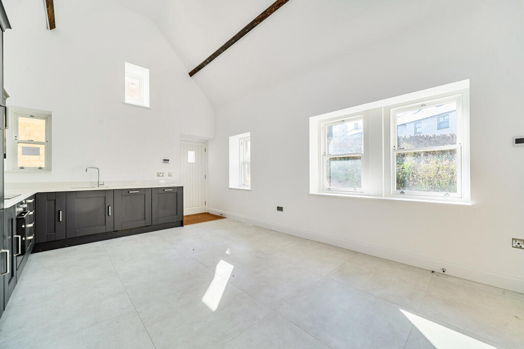 House in West Oxfordshire, Chipping Norton - View 2