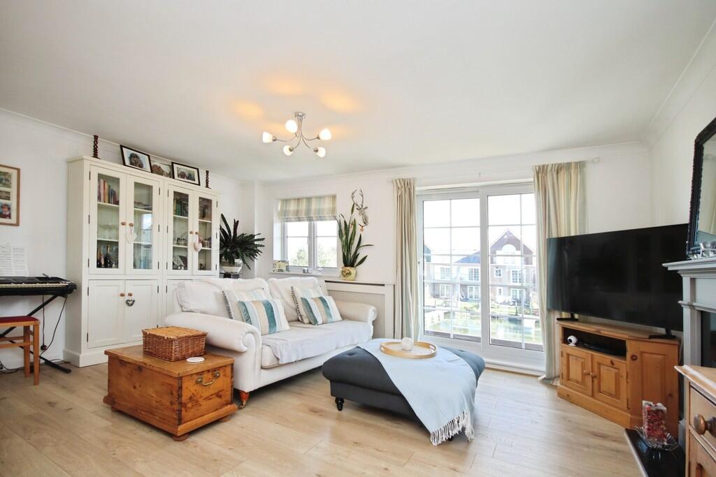 The Moorings, Burton Waters, Lincoln photo 3