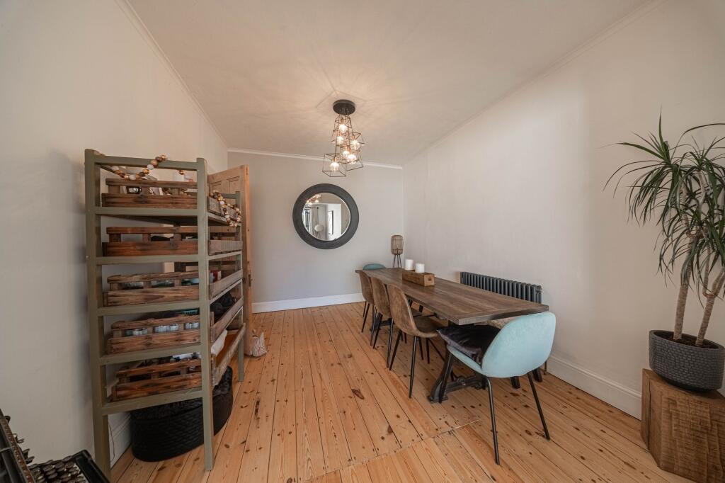 House in Haywards Heath - More