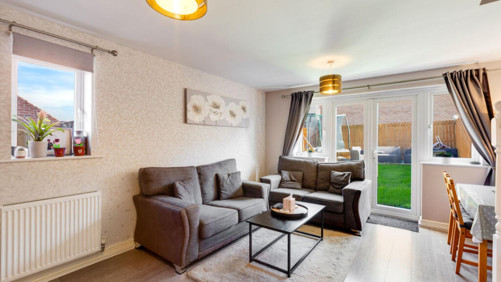 2-bed semi-detached on Ironwood View, Leeds, LS14 6EQ, £45,000