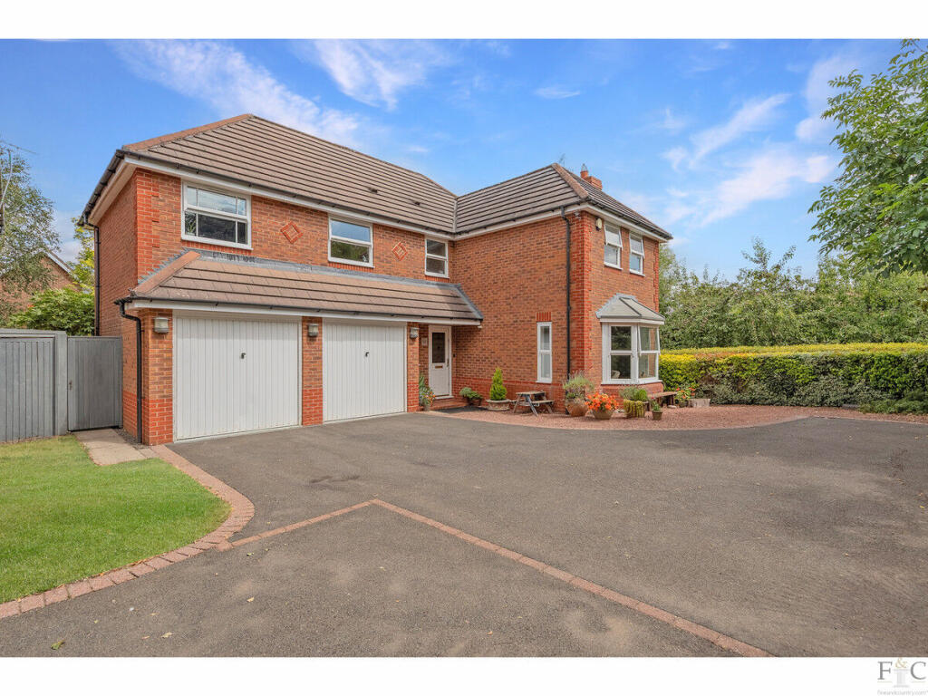 Main image of property: Devenports Hill, Leicester, LE7