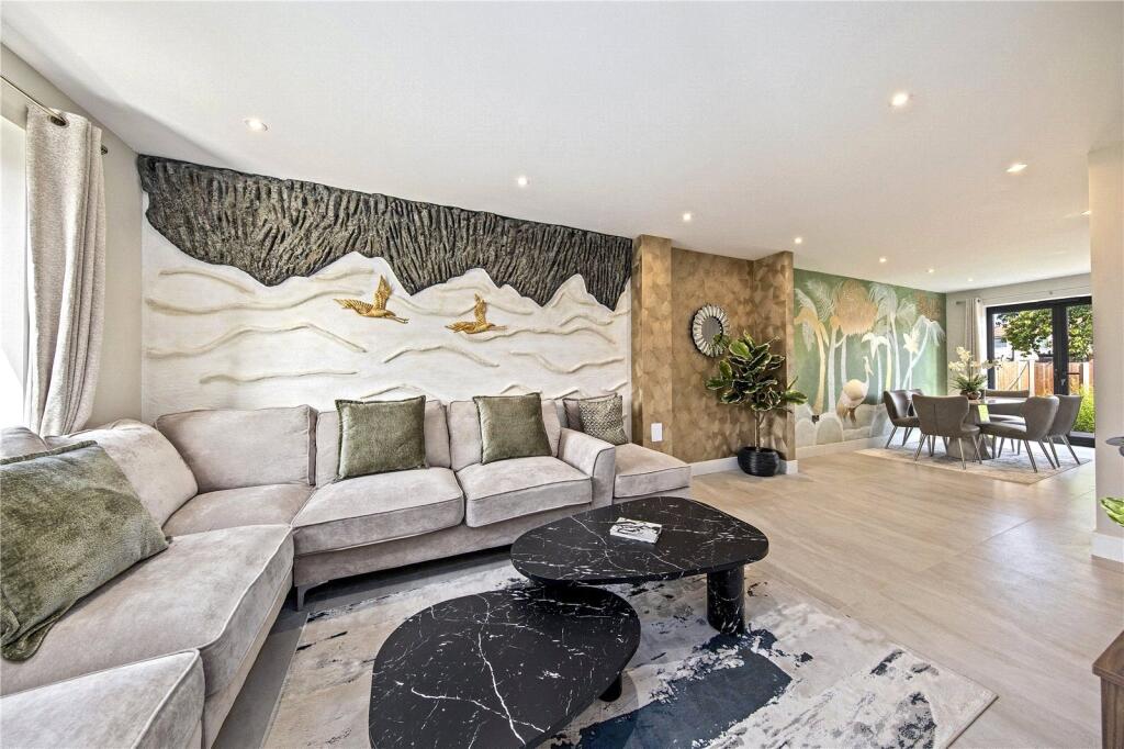 House in Twickenham - View 2