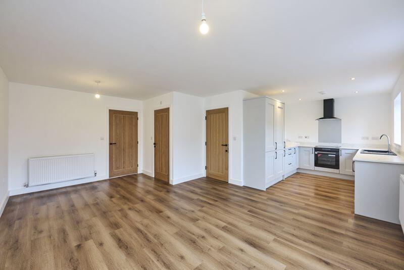 Hilltop Close, off Redwood Drive, Chorley photo 3