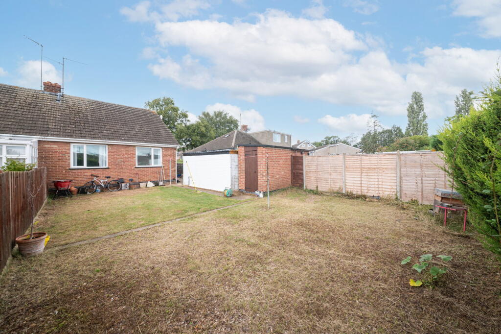 House in Northampton - View 2