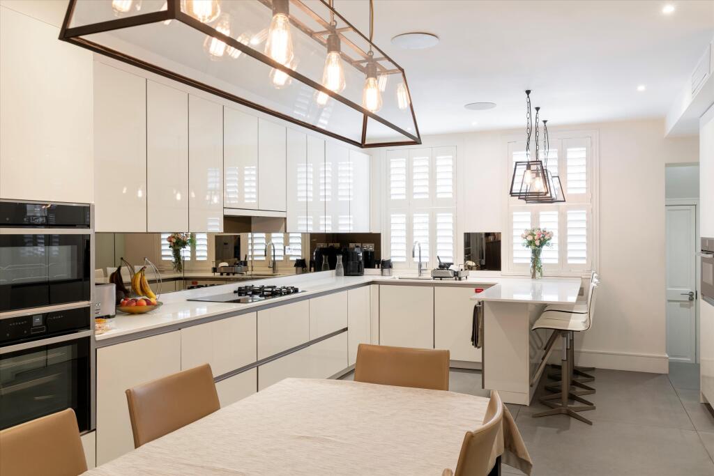 House in London - View 4