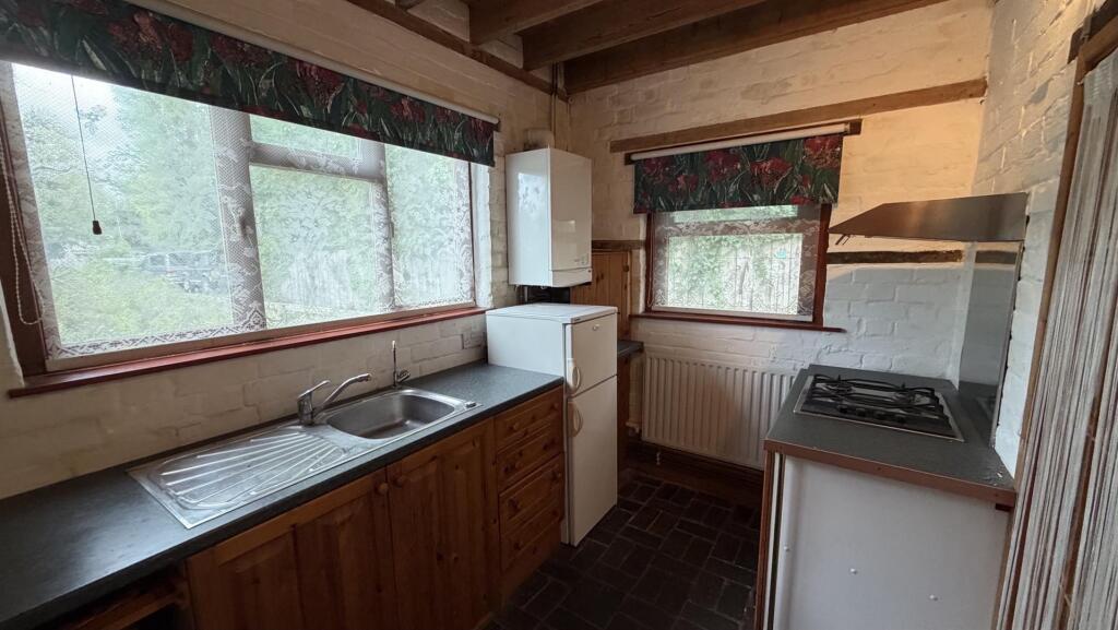 House in Shrewsbury, Sutton Park - More