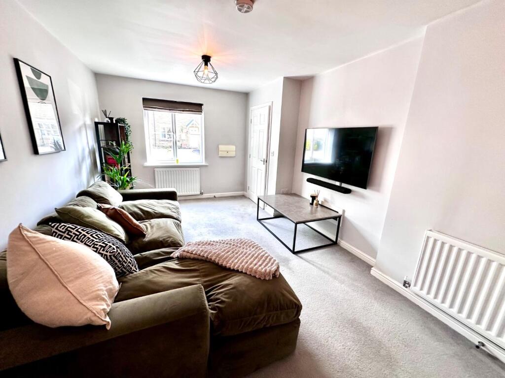 House in Huddersfield - View 5