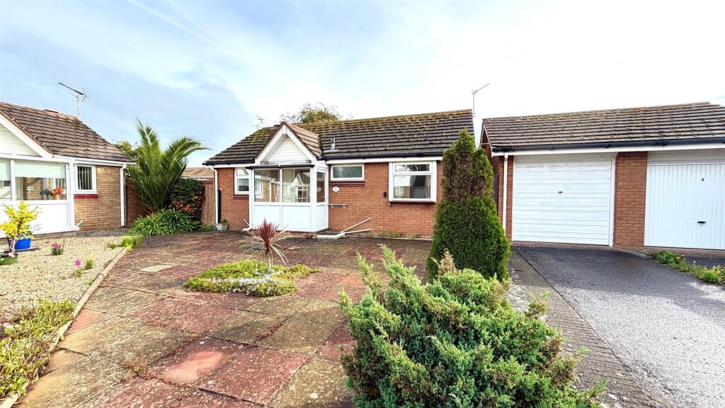 Main image of property: Kingsway, Llandudno