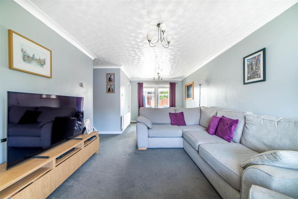 Oakley Close, Annitsford, Cramlington, NE23 photo 4