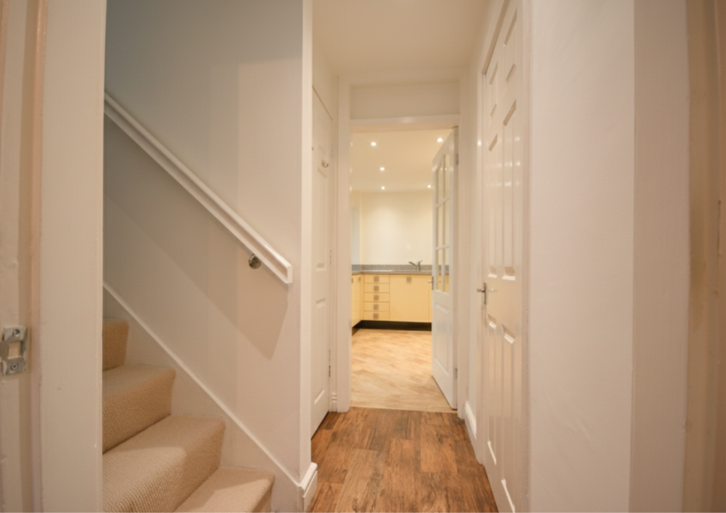 Tintern Avenue, Whitefield, M45 8WY photo 4