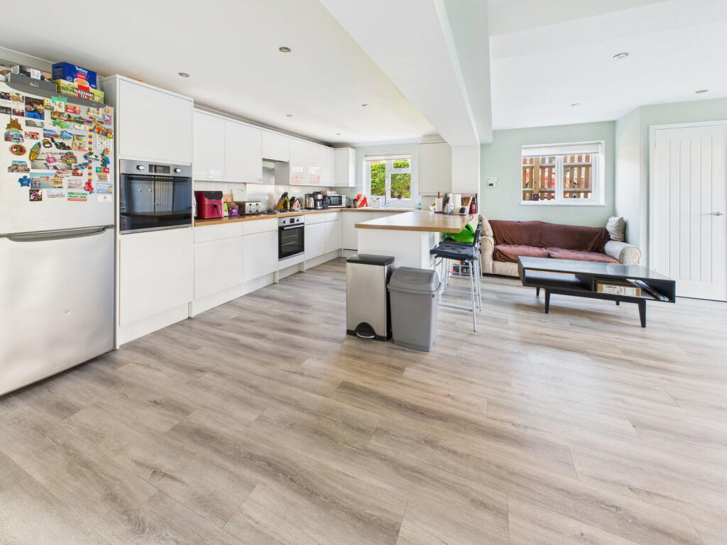 Coombe Road, Steyning photo 5