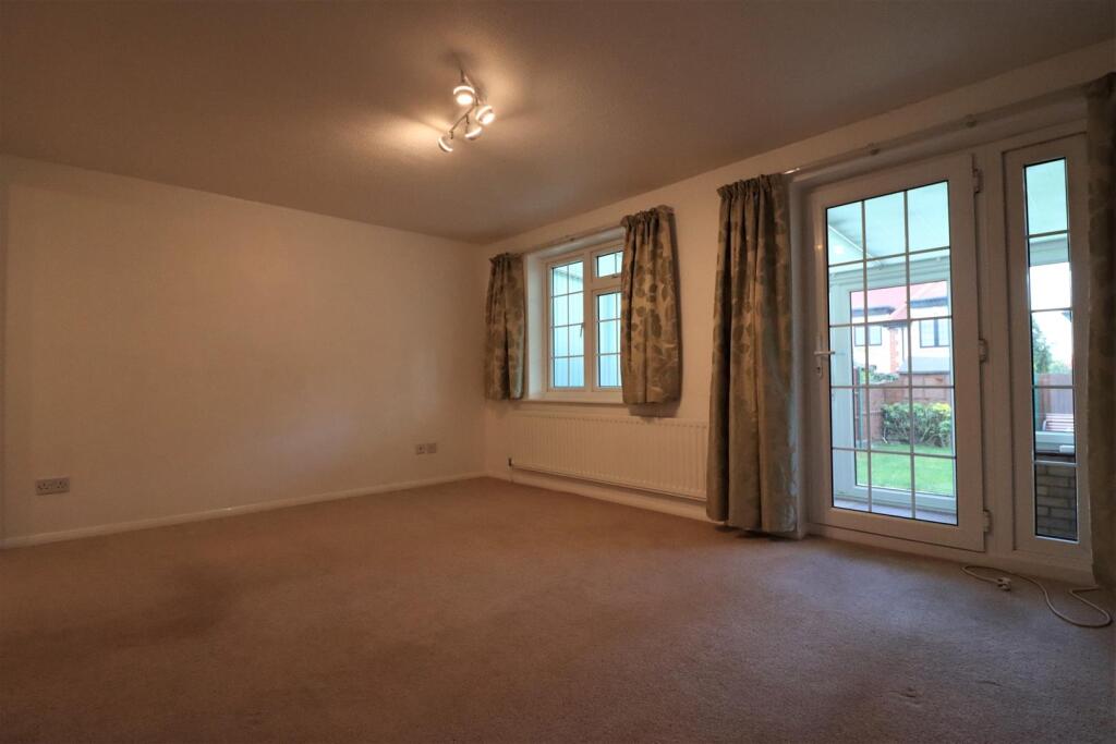 House in London, Ickenham - View 3