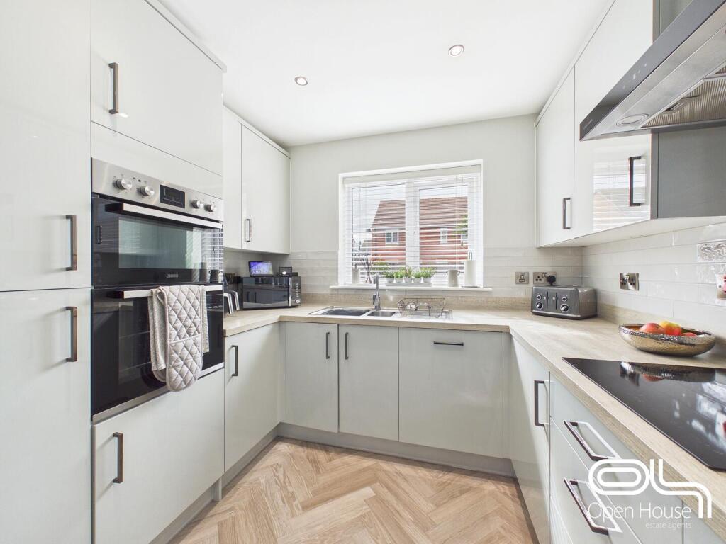 House in Cannock Chase, Pye Green, Hednesford - View 5