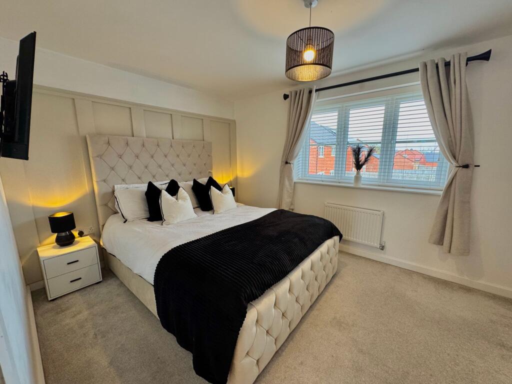 Main image of property: Ombersley Drive, Nuneaton, CV11