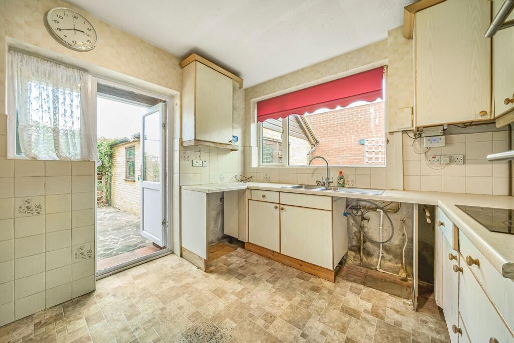 House in Twickenham - View 5