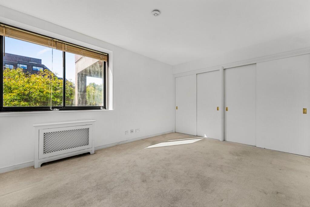 Apartment in London, City of Westminster - View 4