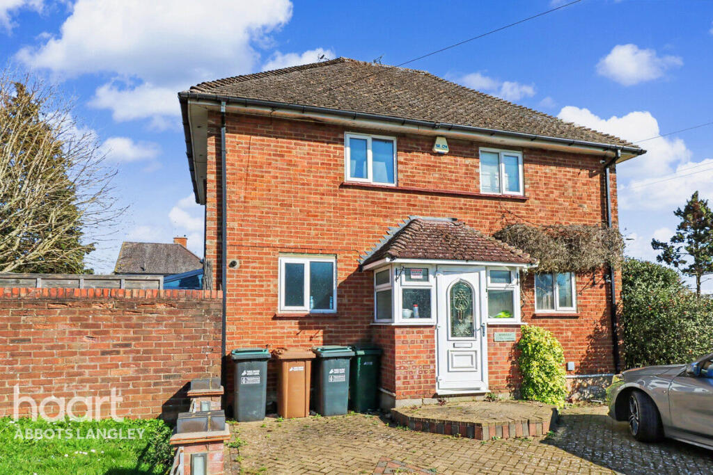 Main image of property: The Graylings, Abbots Langley