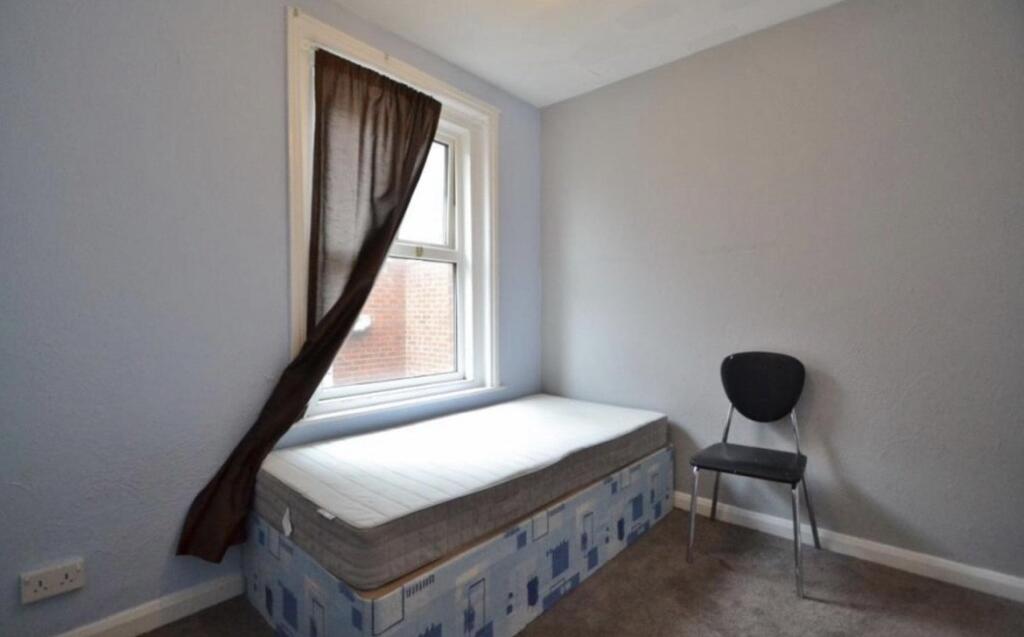House in Southampton, Bevois Valley, Portswood Park - More